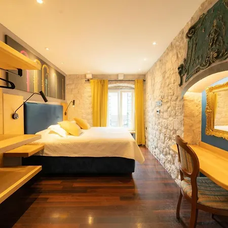 Domus Maritima Hotel Trogir Exterior photo