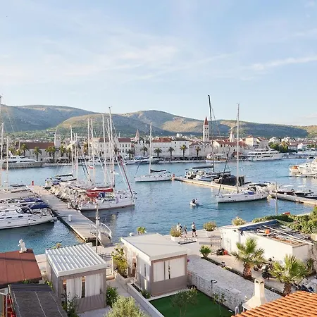 Domus Maritima Hotel Trogir Exterior photo